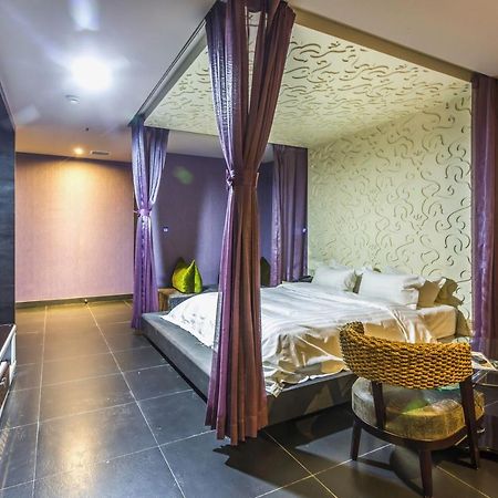 Qingdao Heng Bo Hotel Екстер'єр фото