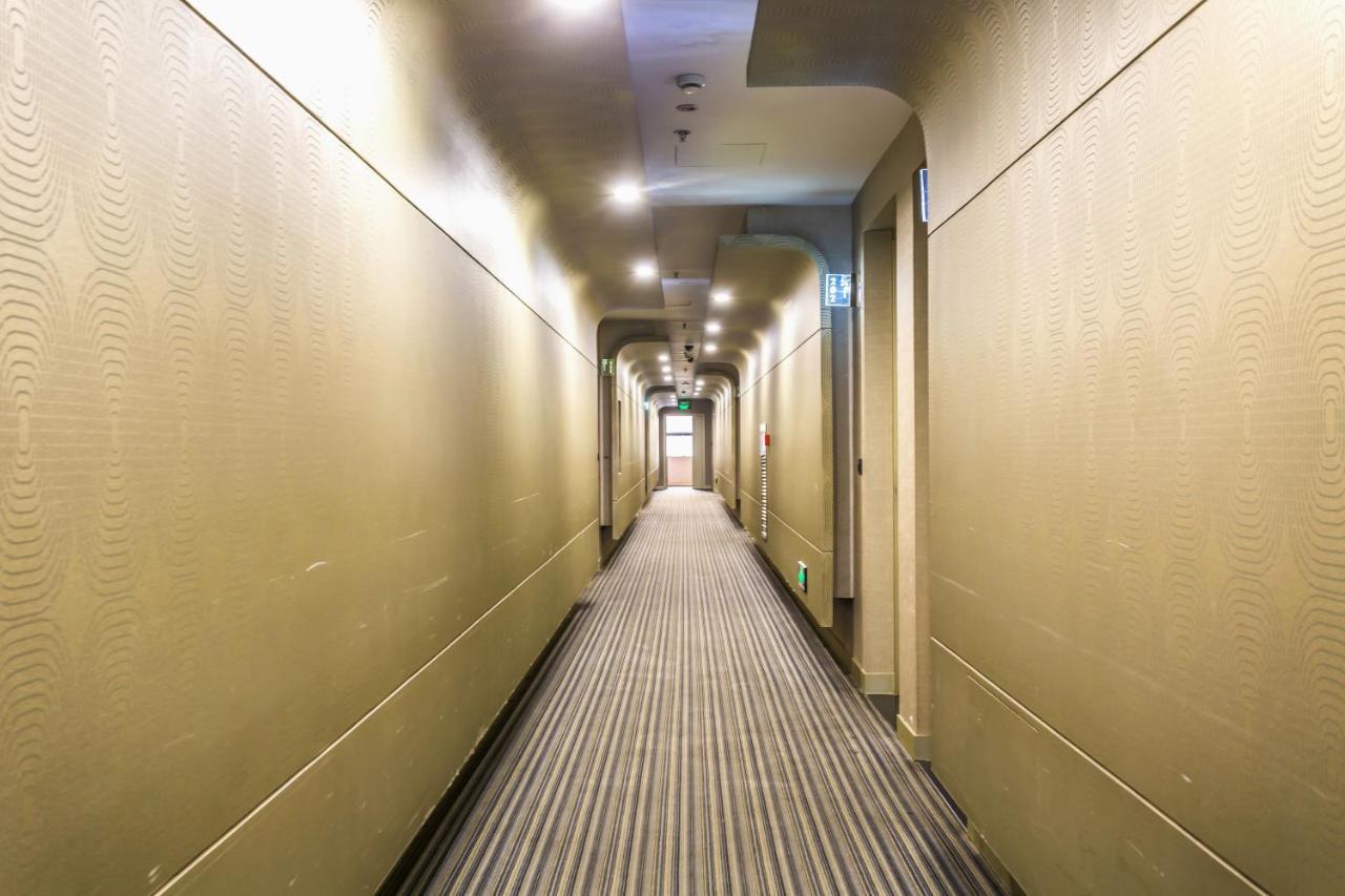 Qingdao Heng Bo Hotel Екстер'єр фото