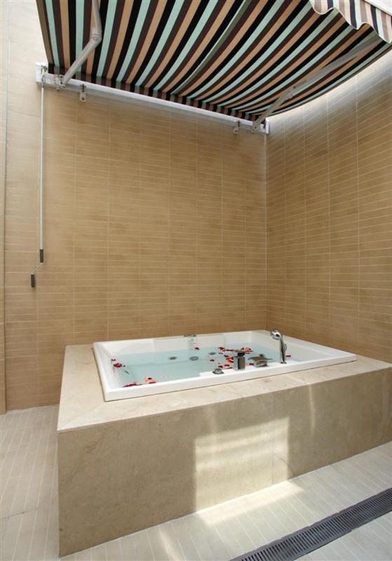 Qingdao Heng Bo Hotel Екстер'єр фото